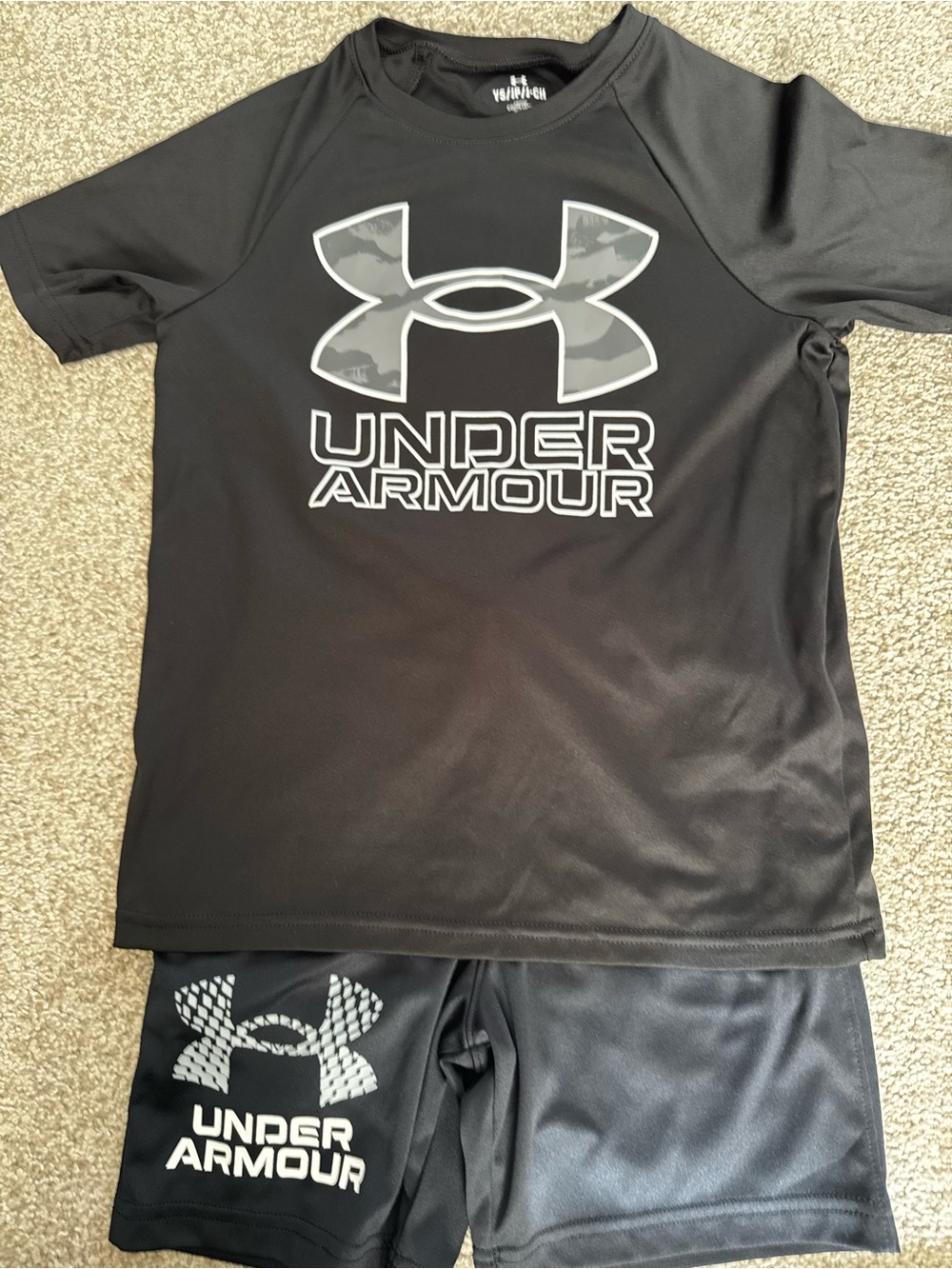 Under Armour Black & Gray Kids' Athletic Logo Jersey Set
